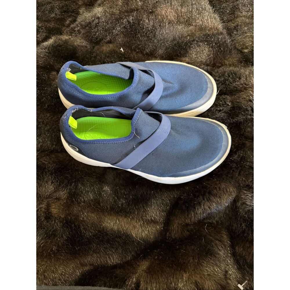 OOFOS Women's OOmg eeZee Low Shoe - blue size 8‎ Slip On